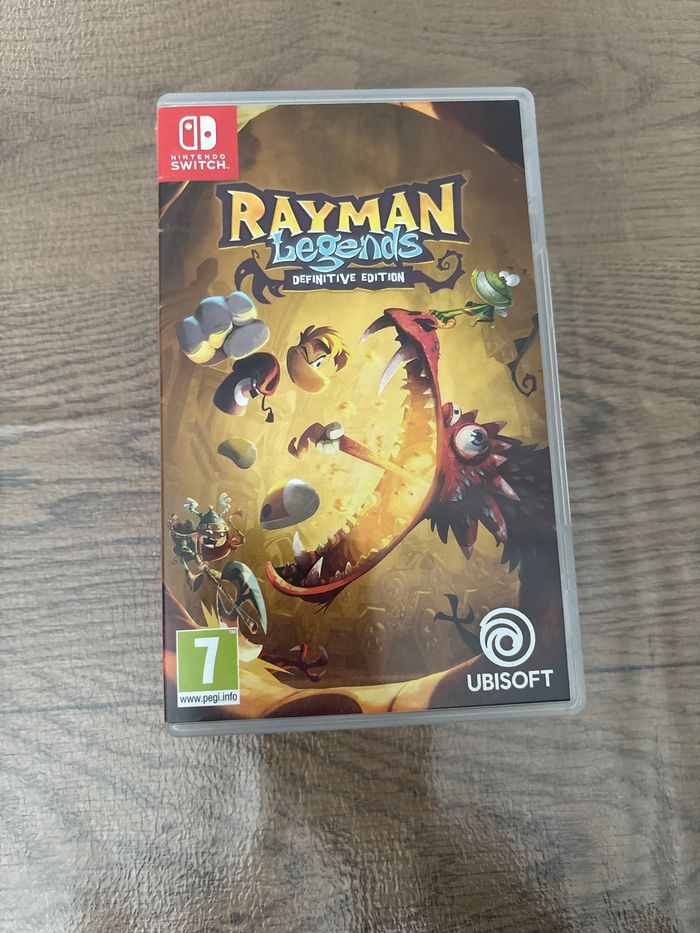 Switch avec 7 jeux et accessoires - photo numéro 4