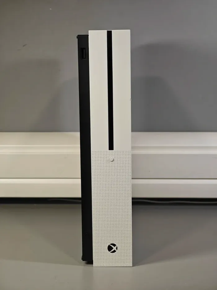 Console XBox One S / 1To/ Manette/ Garanti 1 an - photo numéro 3