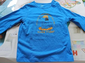 T-shirt manches longues motif chien skate 