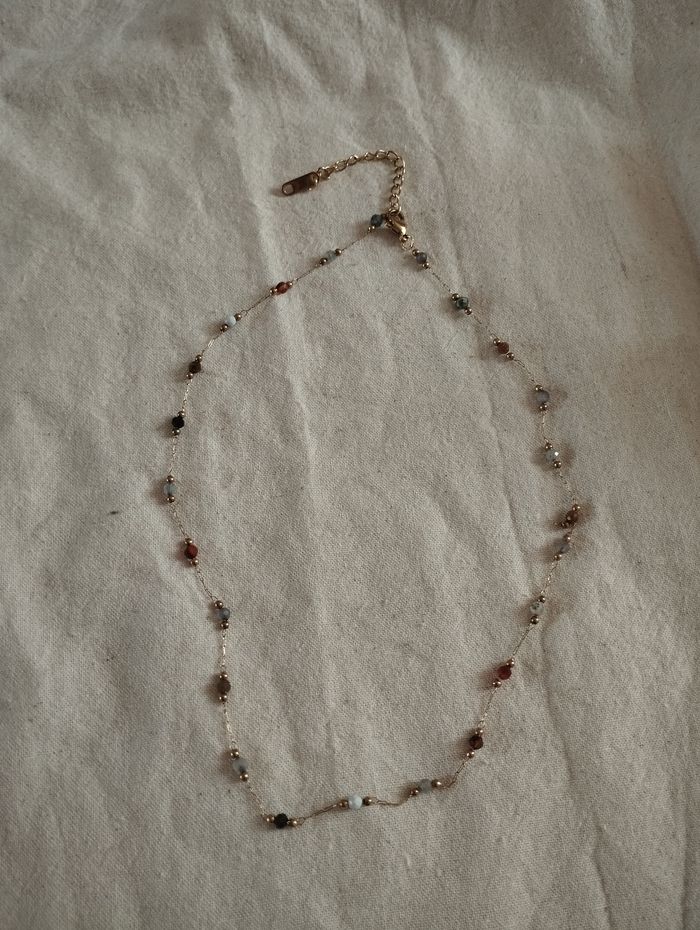 Collier en pierres semi-précieuses