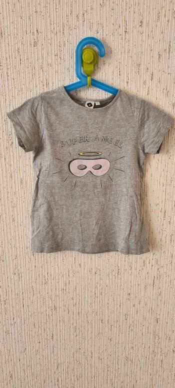 Tee shirt taille 6 ans Z
