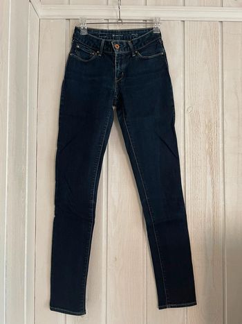 Jean Levi’s Bold Curve Modern Rise Skinny - 26