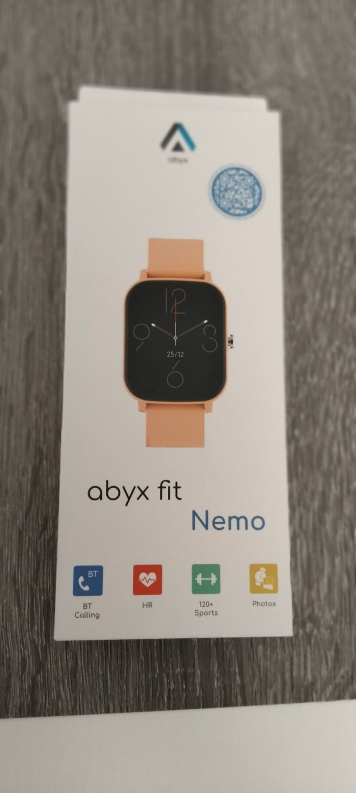 Montre connectee abyx fit nemo rose neuve