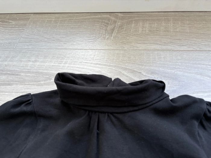 2 sous pulls noir et blanc 24 mois - photo numéro 5