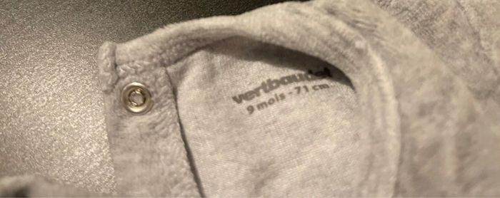 Pyjama Vertbaudet gris et blanc 9 mois - photo numéro 2