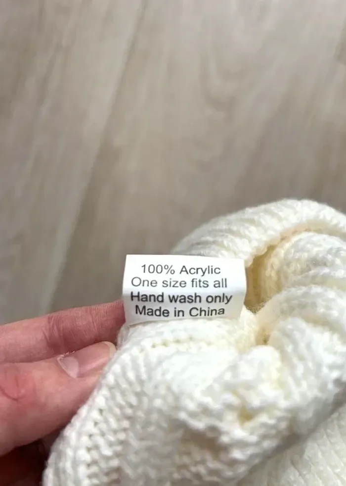 Bonnet crème à pompon Nouvelle Zélande neuf 100% acrylique - photo numéro 6