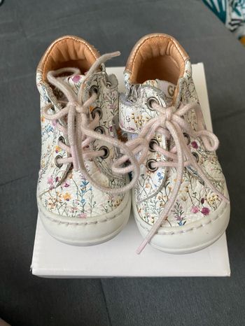 Chaussure marche bébé taille 18 GBB