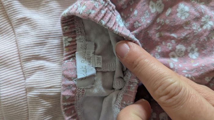Lot pantalons 3 mois - photo numéro 4