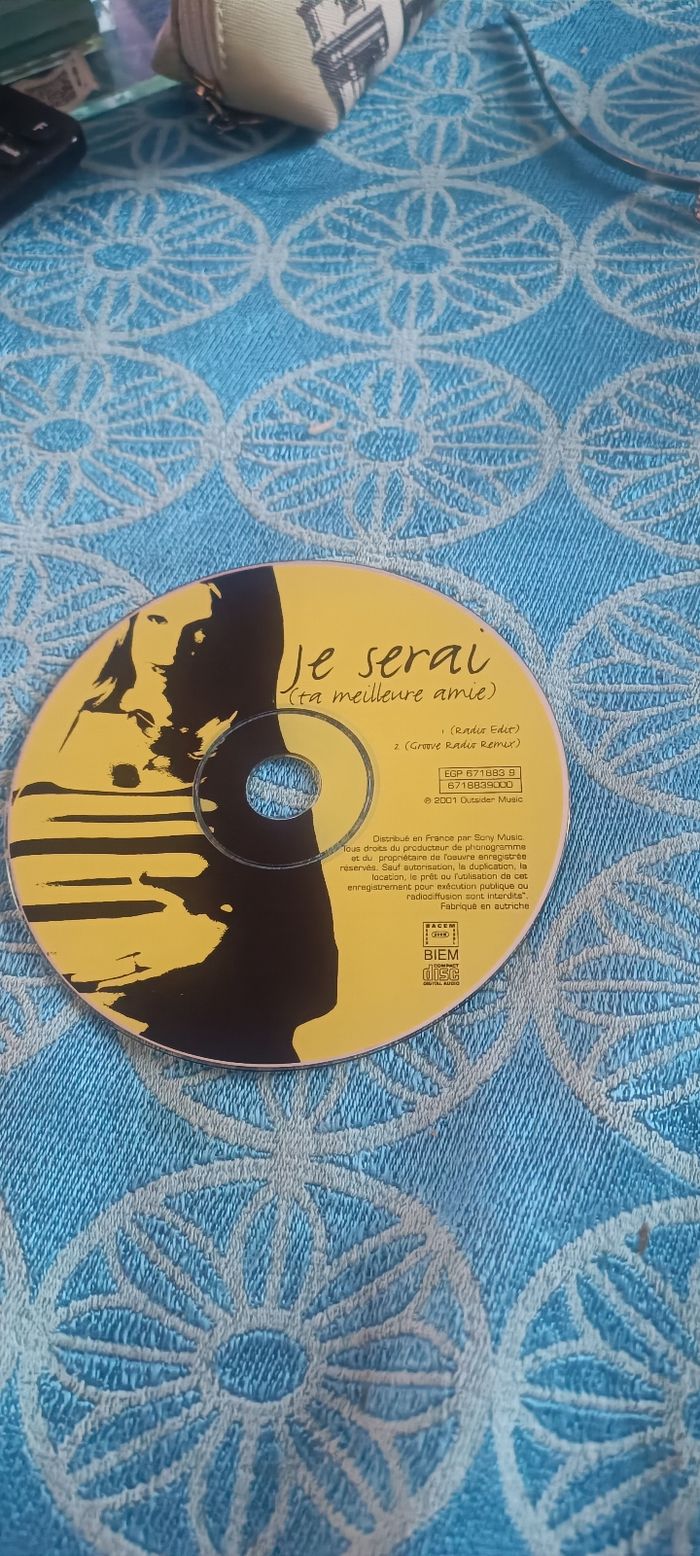 Cd Lorie - photo numéro 3