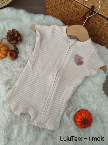 Pyjama short ~ 1 mois
