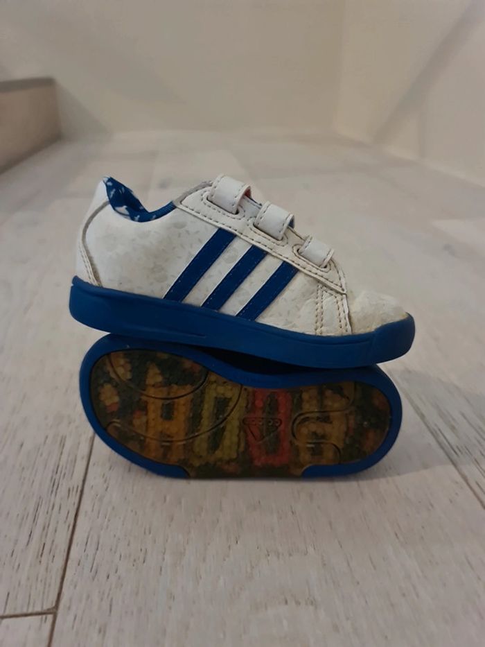 Baskets Adidas Winnie pointure 23 - photo numéro 15