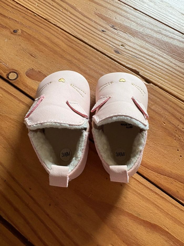 Chaussons ou chaussures bébé - photo numéro 2
