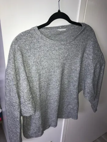 Pull gris