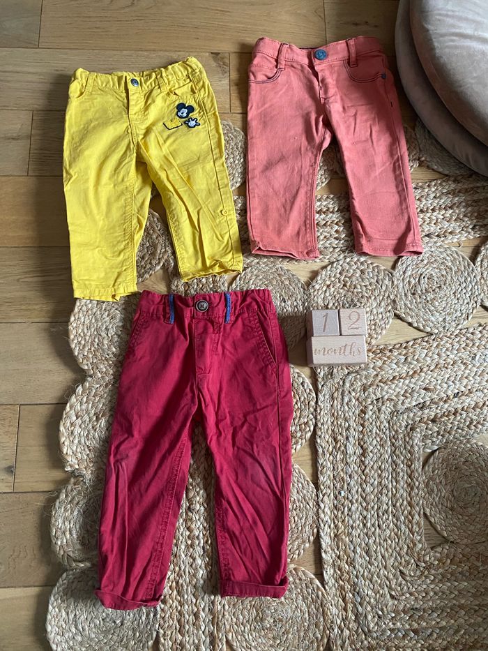 Lot de 3 pantalons 12 mois jaune Disney orange ikks et rouge