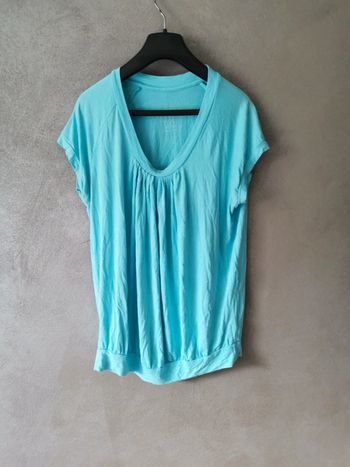 Très joli haut femle, taille M