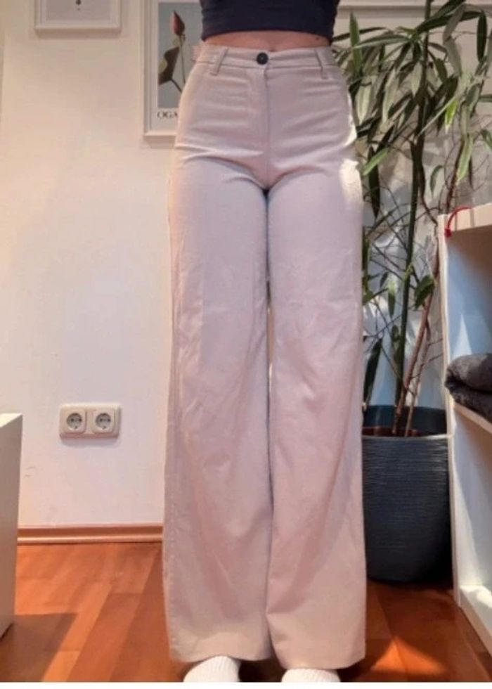 Pantalon taille haute large évasé Bershka taille 32 - photo numéro 2