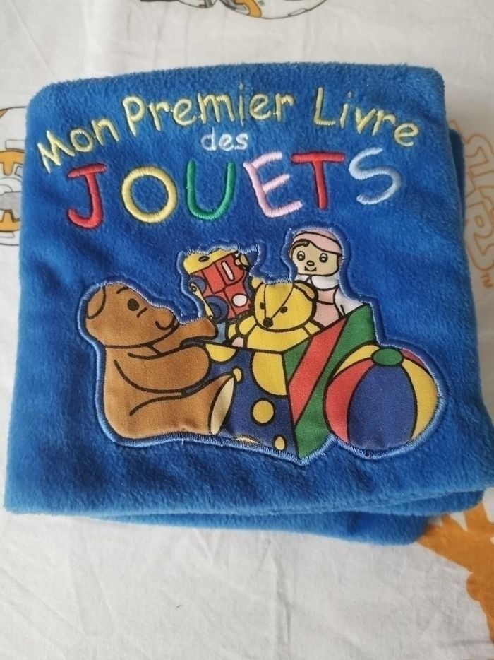 3 livres d'éveil en tissu + 1 livre pour le bain offert - photo numéro 7