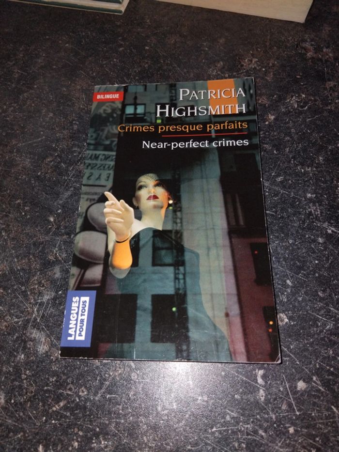 Livre crimes presque parfaits de