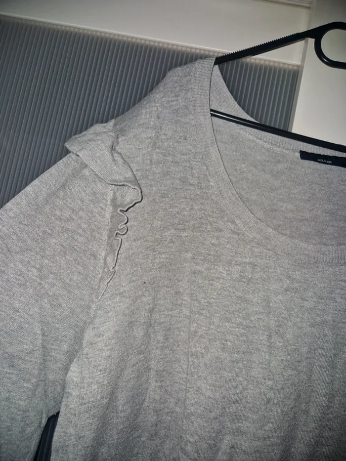 Pull gris - photo numéro 3