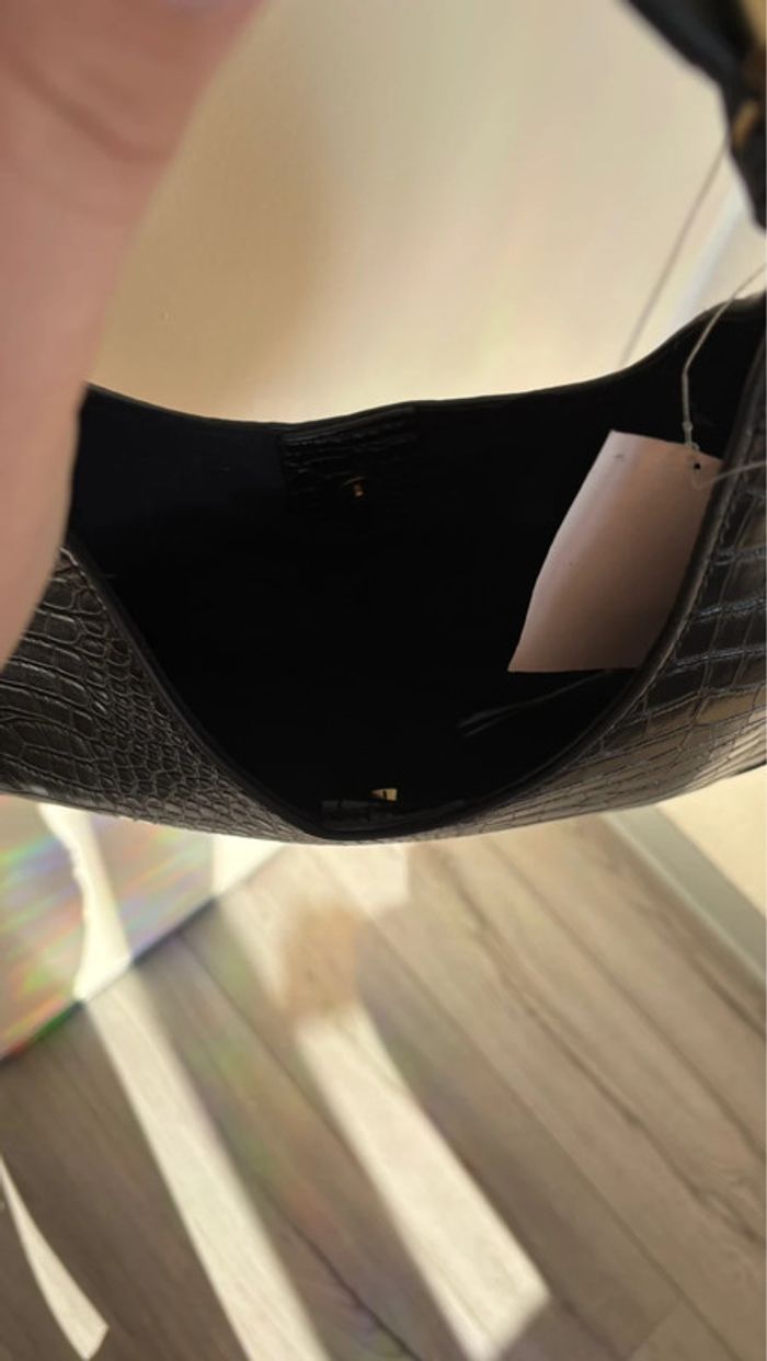 Sac noir effet crocodile neuf avec étiquette Kiabi - photo numéro 3