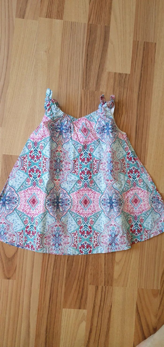 Robe baby Gap et sa culotte 12 18 mois