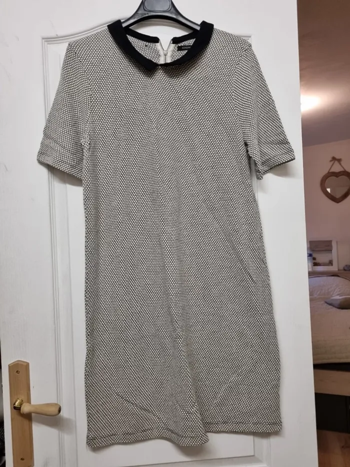 Robe col claudine