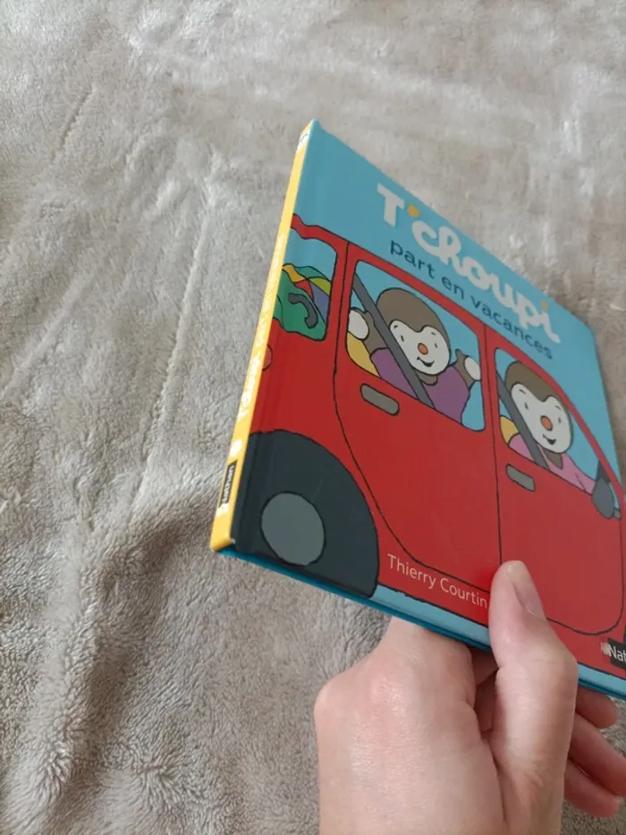 Livre T'choupi part en vacances - photo numéro 4