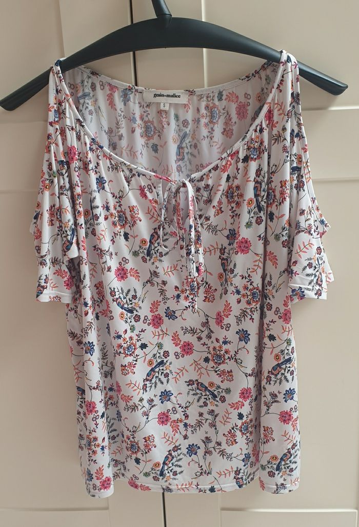 Tee shirt