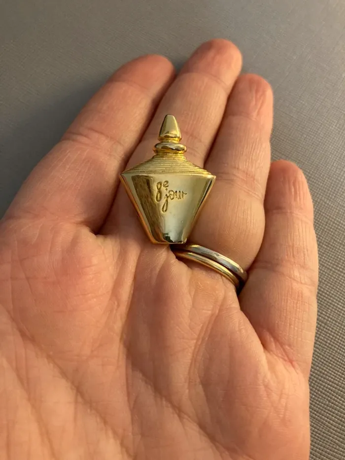 Broche dorée - photo numéro 7