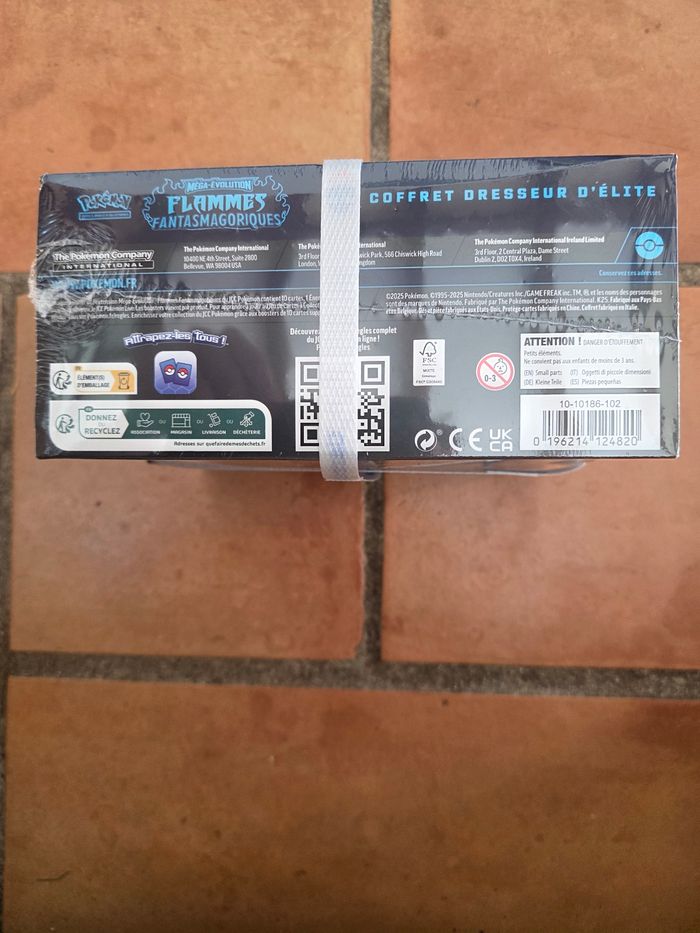 ETB Pokémon Flammes Fantasmagoriques - photo numéro 5