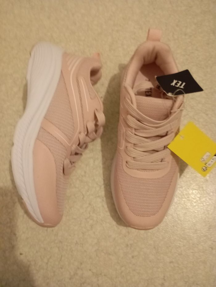 Basket fille neuf - photo numéro 4