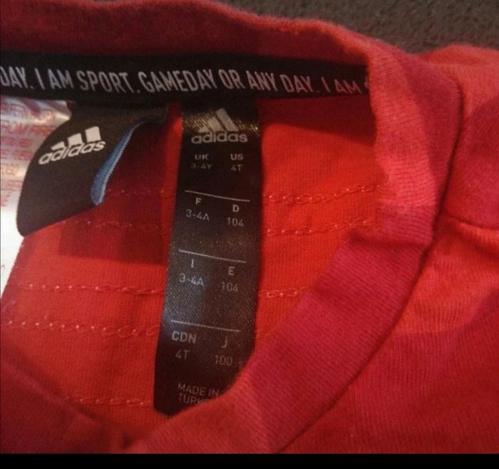 T-shirt Adidas 4 ans - photo numéro 3