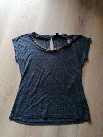 Tee shirt col perles