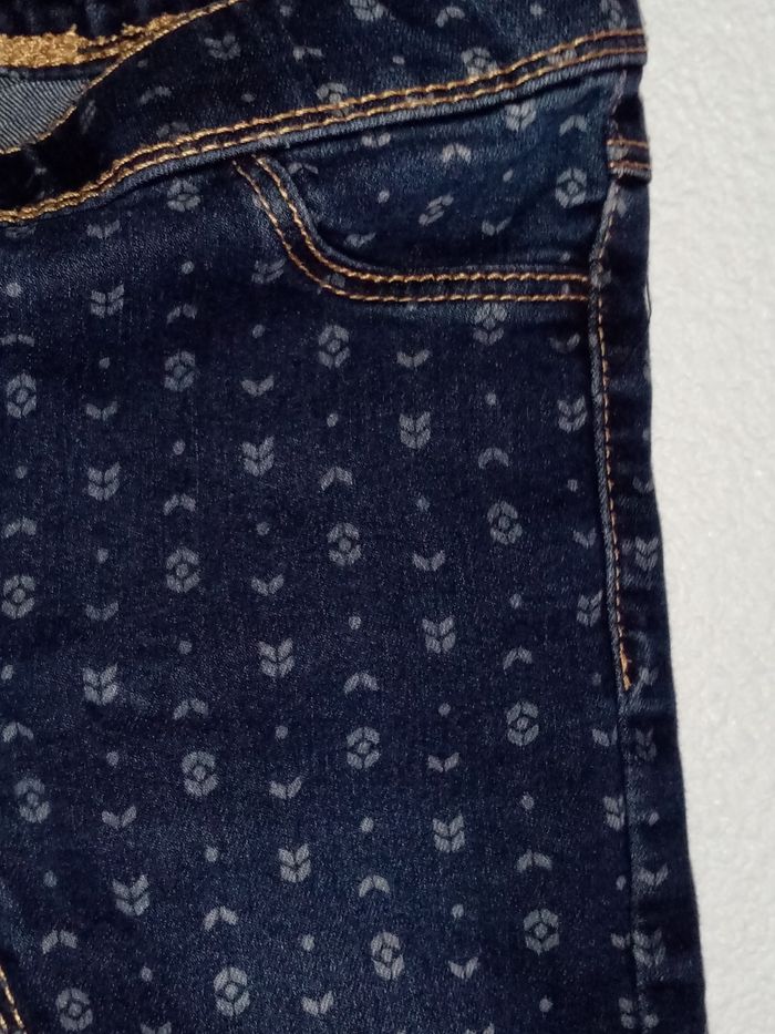 3 ans Ensemble orchestra /kiabi tee-shirts lila et jean imprimer toutes saisons /Excellent état - photo numéro 8