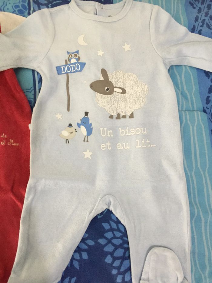lot 2 pyjama 9 mois - photo numéro 2