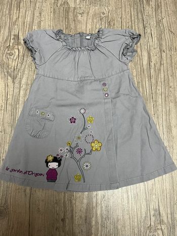 Jolie robe taille 12 mois