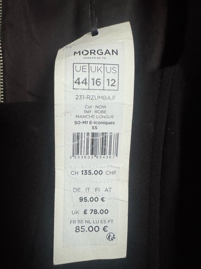 Robe noir - photo numéro 3