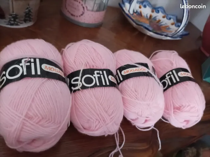 Lot 4 pelotes laine rose