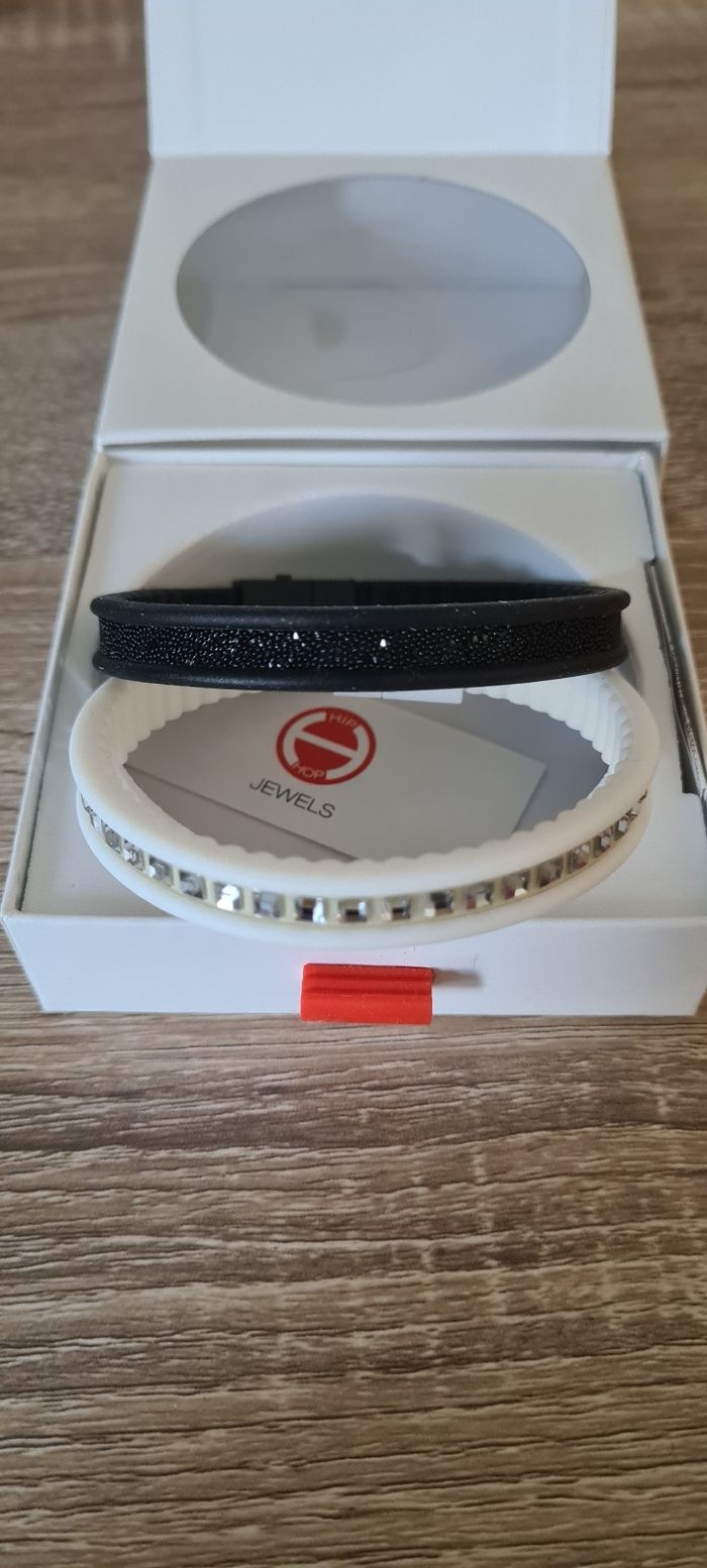 Bracelet "hip hop" neuf
