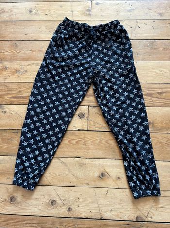 Pantalon souple confortable noir étoiles 6-8 ans Pepperts