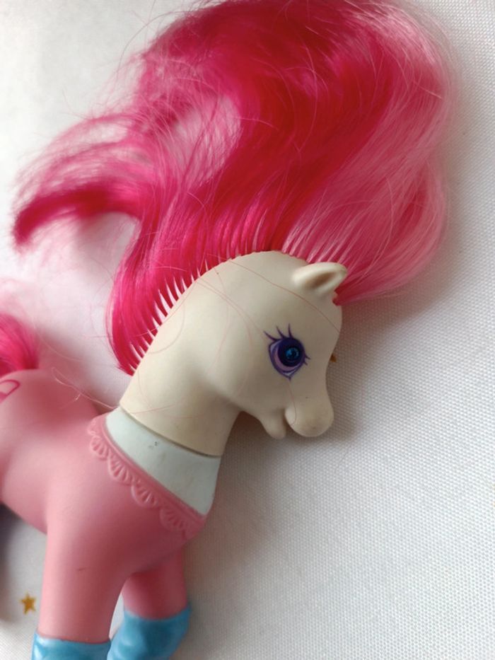 Little Pony petit poney wiki danseuse dance danse rose pink satin slipper hasbro wiki piroetta - photo numéro 12