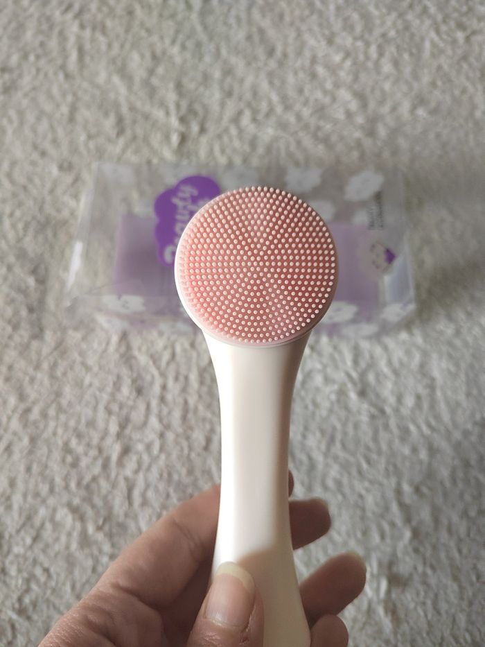 Brosse nettoyante visage manuelle – Neuve sous boîte – Douce & exfoliante - photo numéro 4