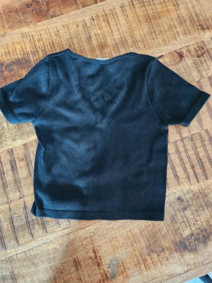 Tee shirt court - photo numéro 2