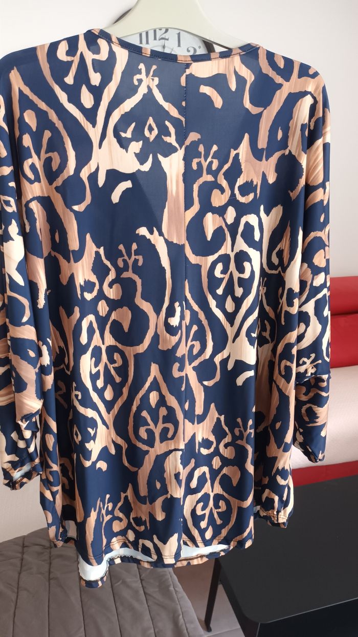Très jolie tunique habillée T.48 bleu et beige - photo numéro 3