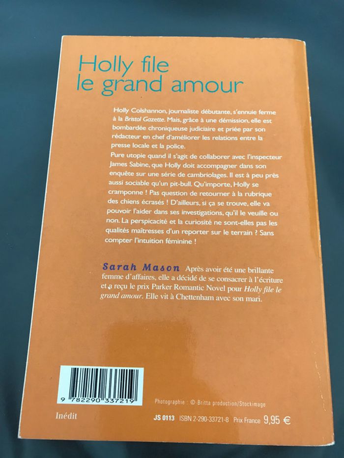 Livre Holly file le grand amour - photo numéro 2