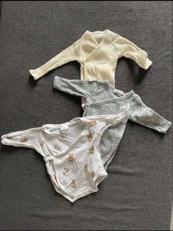 Lot bodies 1 mois