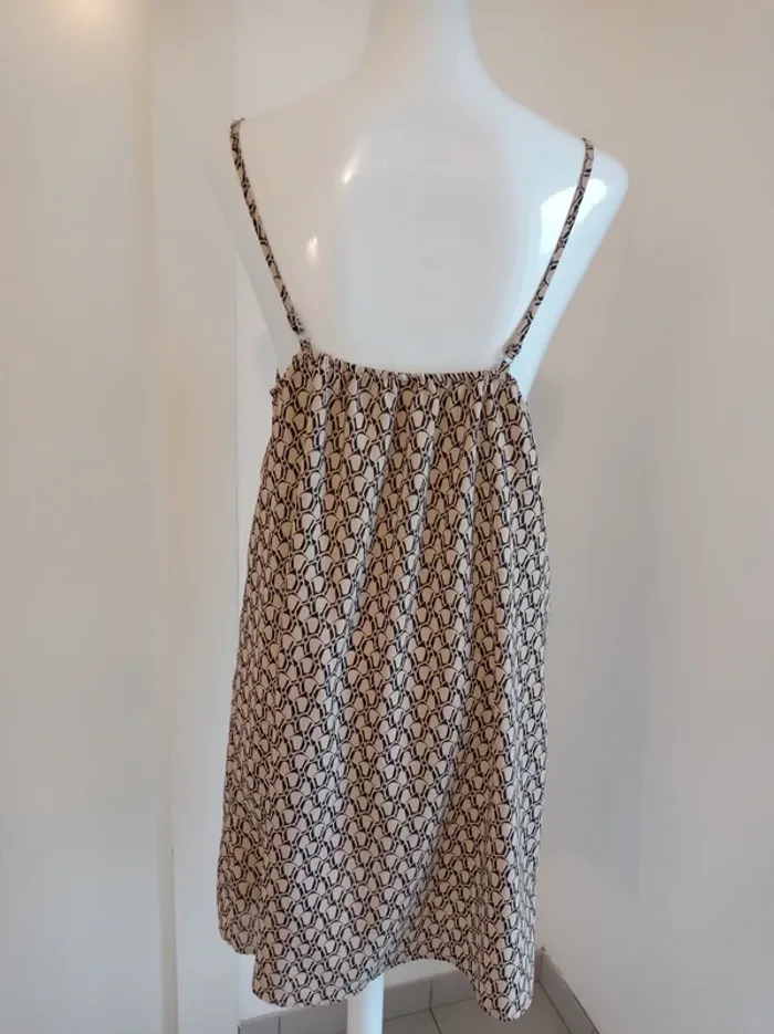 Robe beige taupe et motif fantaisie noir fines bretelles T38/40 - photo numéro 4