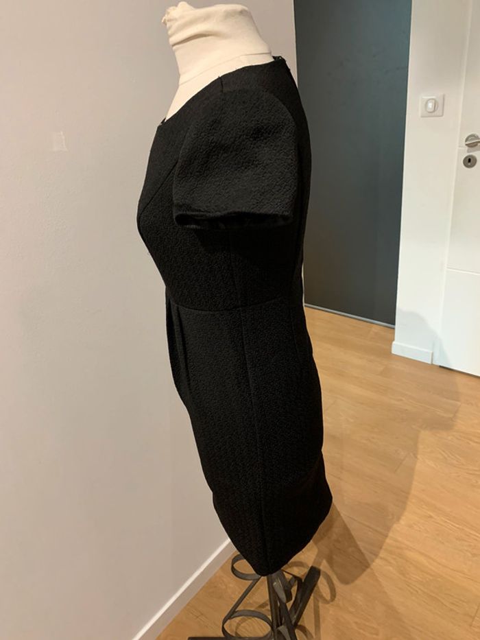 Superbe robe noire - photo numéro 3