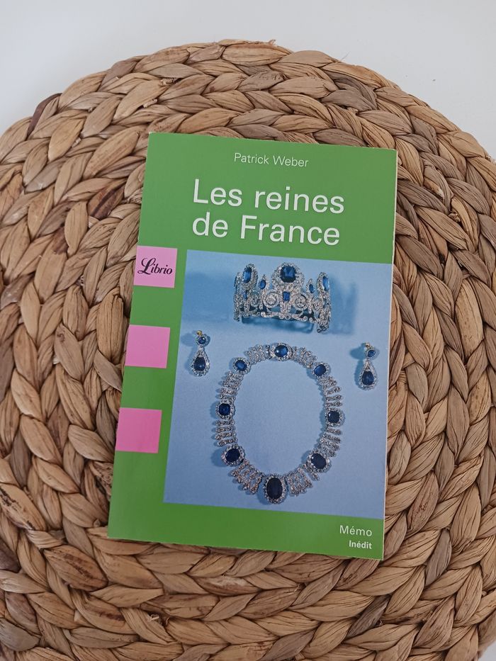 Les reines de france