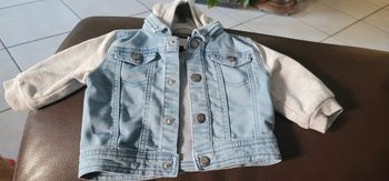 Veste sweat-shirt kiabi 9 mois
